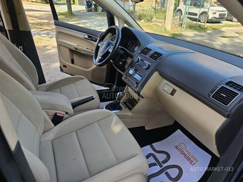 Volkswagen Touran 1.6 tdi A.U.T.