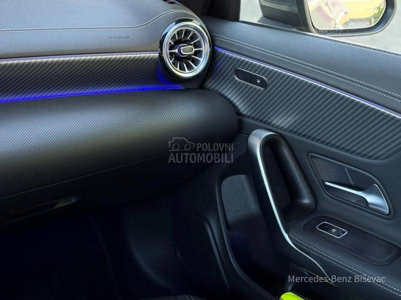 Mercedes Benz CLA 180 