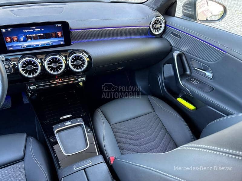 Mercedes Benz CLA 180 