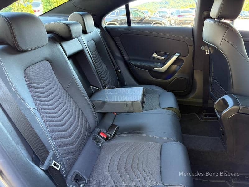 Mercedes Benz CLA 180 