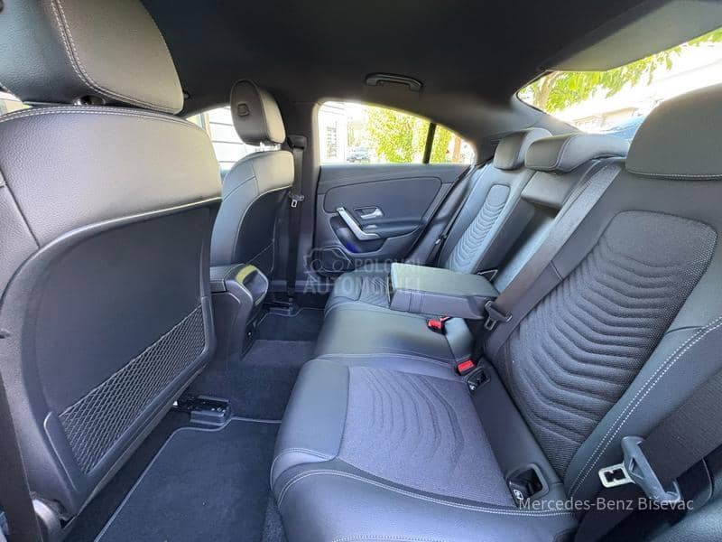 Mercedes Benz CLA 180 