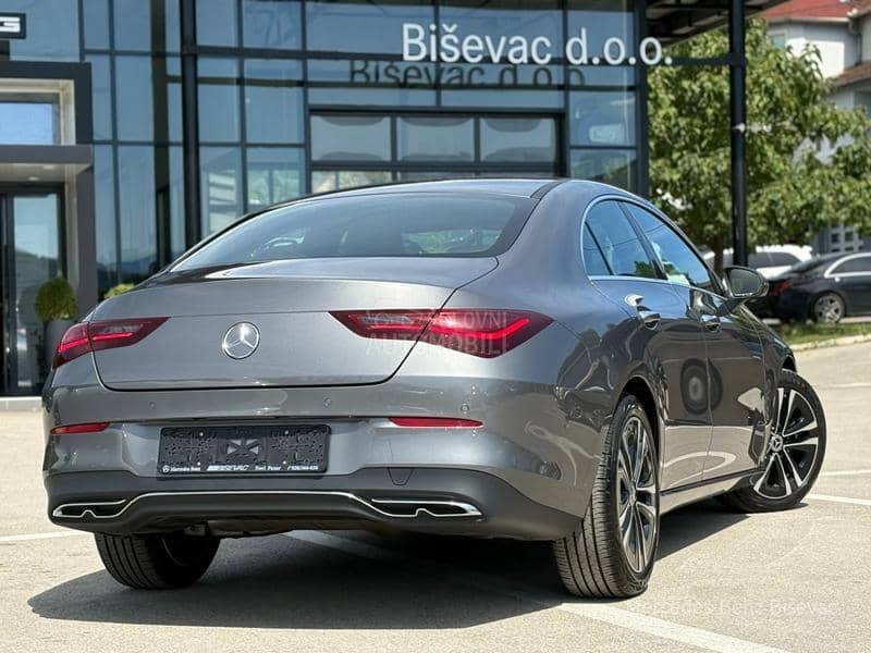 Mercedes Benz CLA 180 