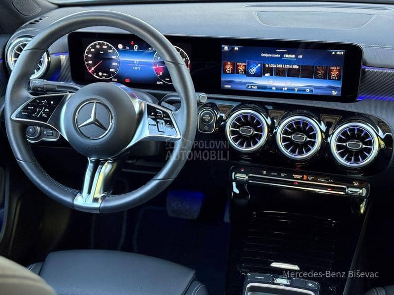 Mercedes Benz CLA 180 