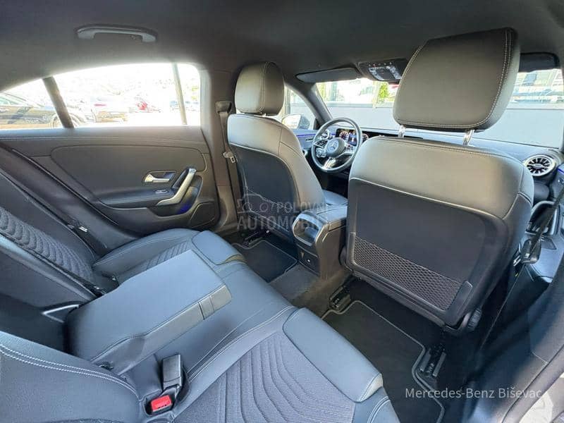 Mercedes Benz CLA 180 