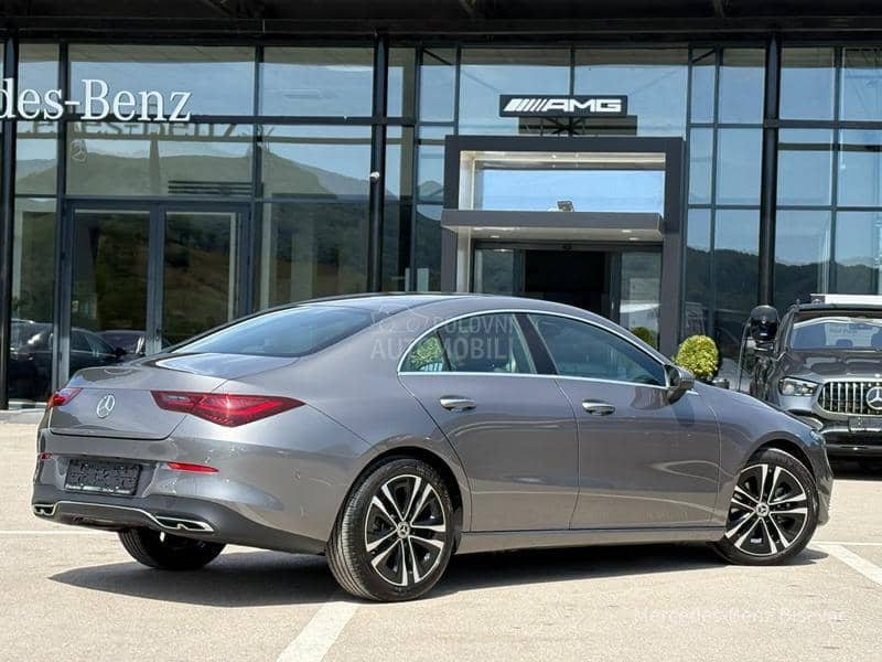 Mercedes Benz CLA 180 