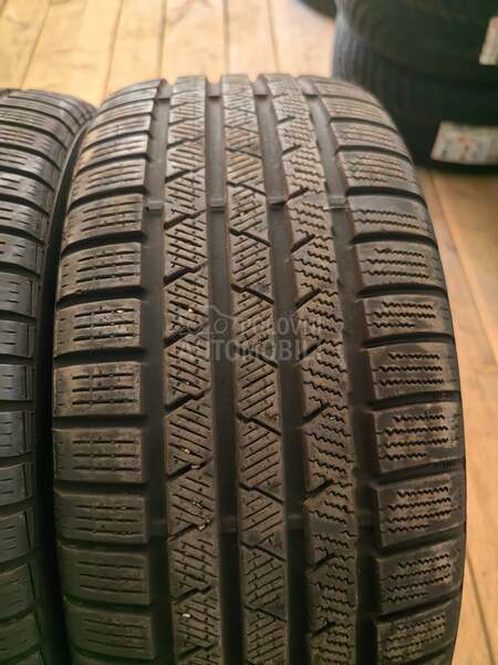 Continental 255/45 R18 Zimska