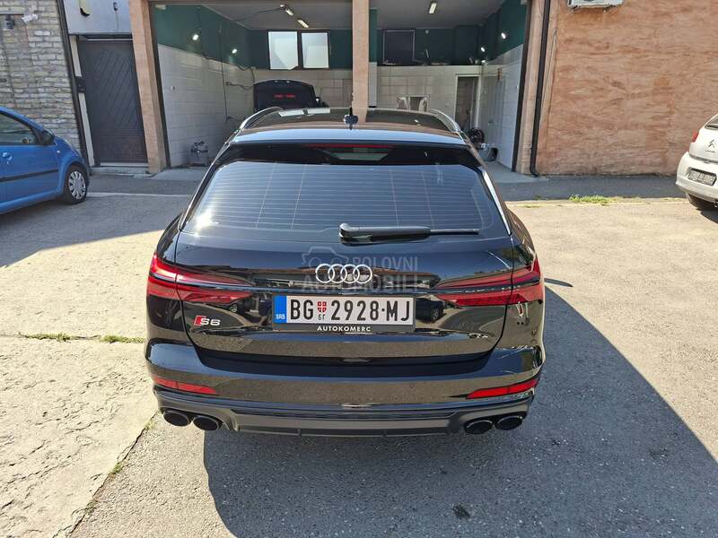 Audi S6 Midhybrid, quattro