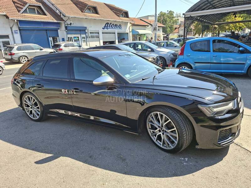 Audi S6 Midhybrid, quattro