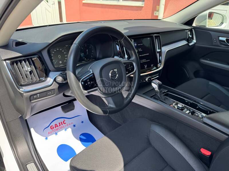 Volvo V60 Cross Country 2.0 D4 AWD