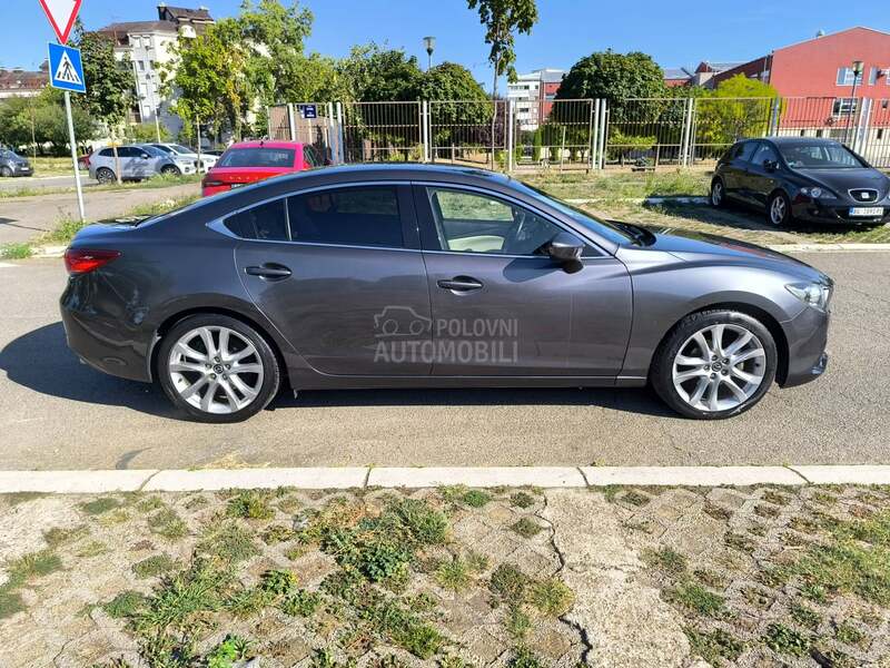 Mazda 6 Skyactiv Revolution