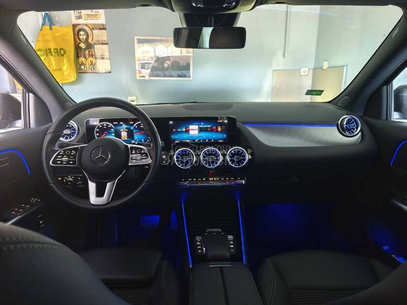 Mercedes Benz GLA 220 220