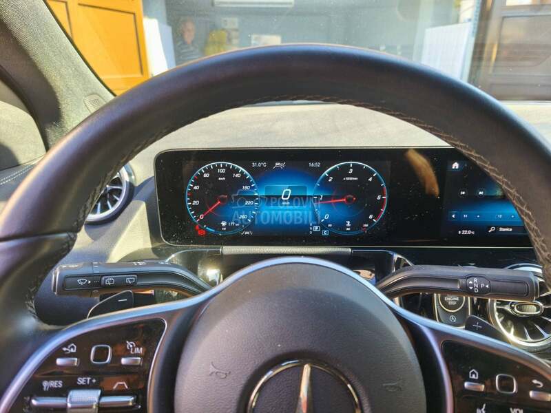 Mercedes Benz GLA 220 220