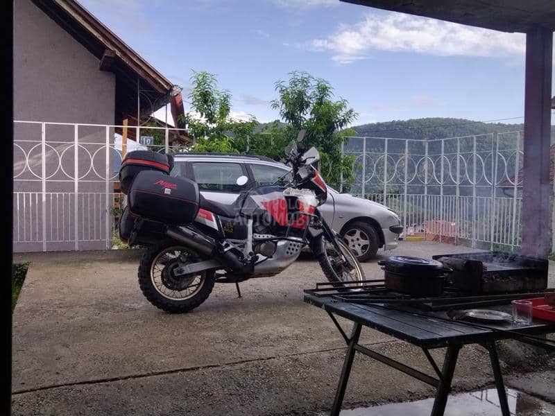 Honda Africa twin xrv750 RD04