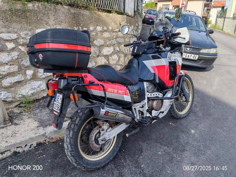 Honda Africa twin xrv750 RD04