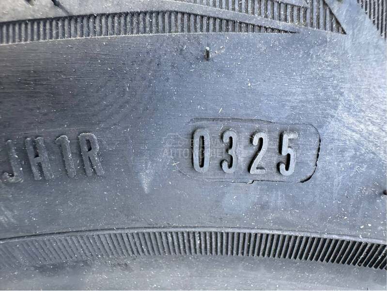 Goodyear 215/60 R18 Sve sezone