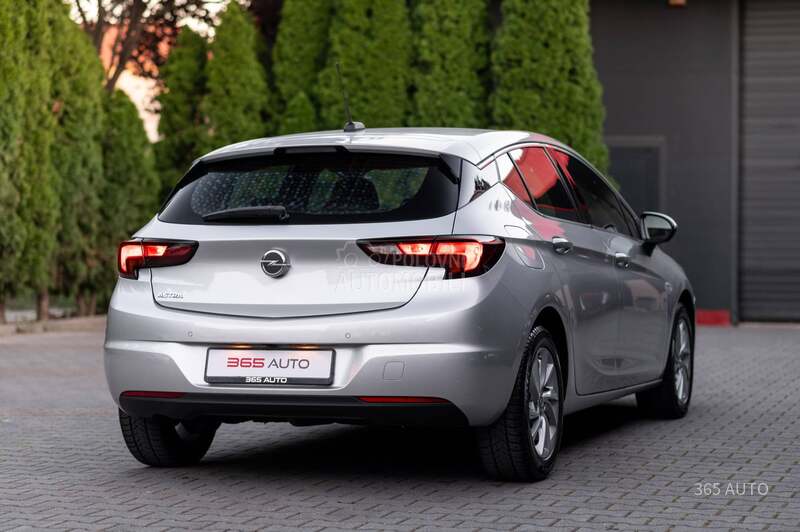 Opel Astra K AUT/NAV/LED