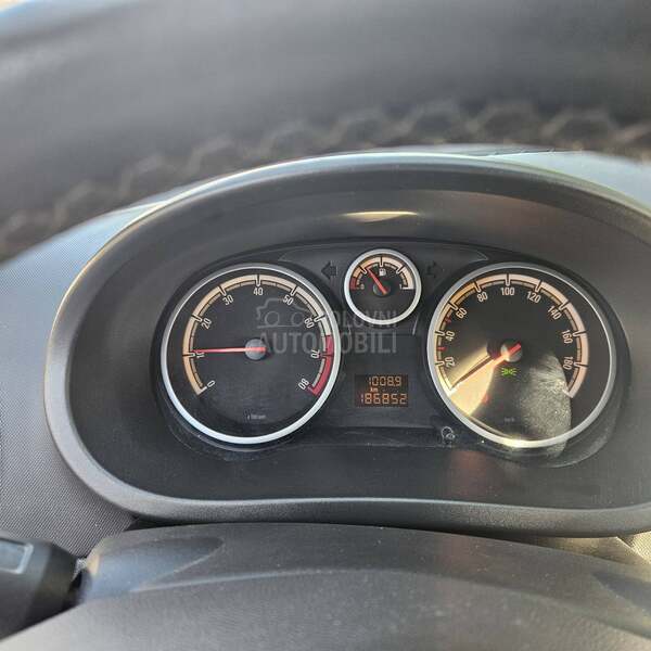 Opel Corsa D 1.4