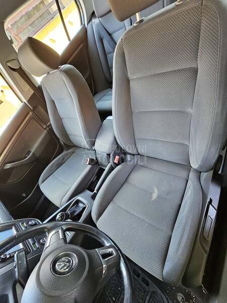 Volkswagen Golf 5 1.6 fsi