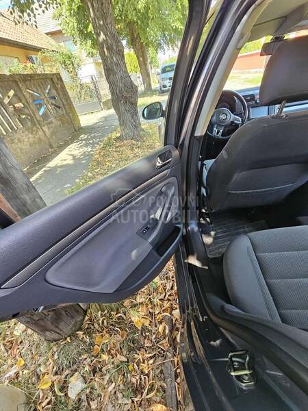 Volkswagen Golf 5 1.6 fsi