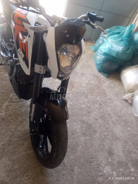 KTM duke 125 abs