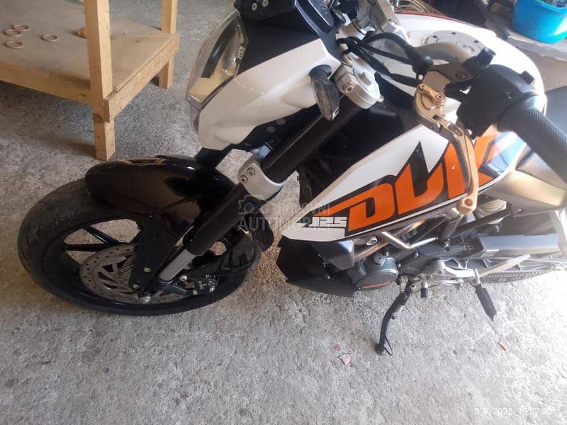 KTM duke 125 abs