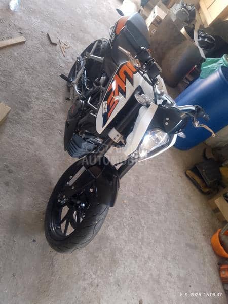 KTM duke 125 abs