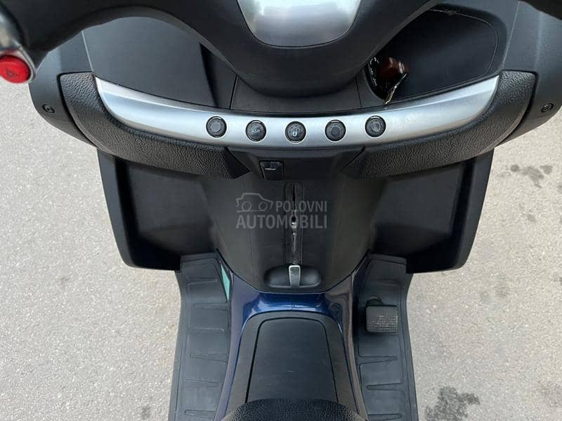 Piaggio Mp3 300 ei 2kom.