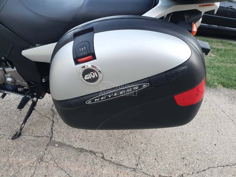 Suzuki V strom DL 650