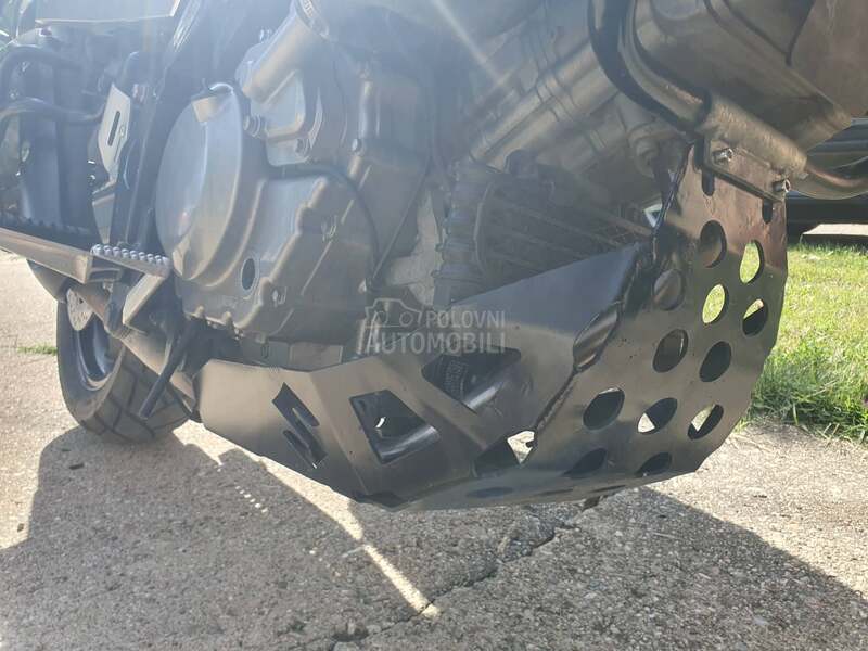 Suzuki V strom DL 650