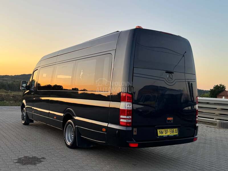 Mercedes Benz Sprinter 515