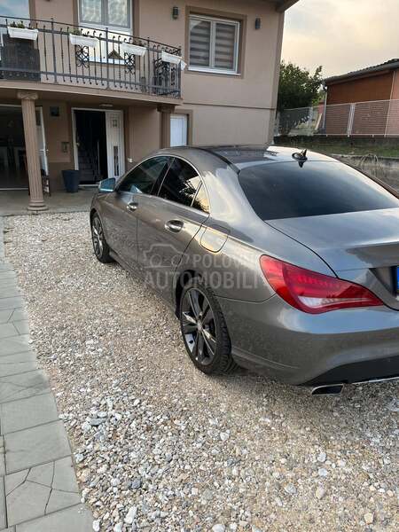 Mercedes Benz CLA 180 