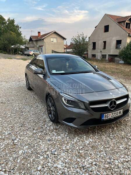 Mercedes Benz CLA 180 