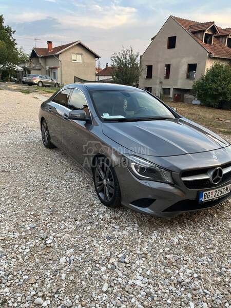Mercedes Benz CLA 180 