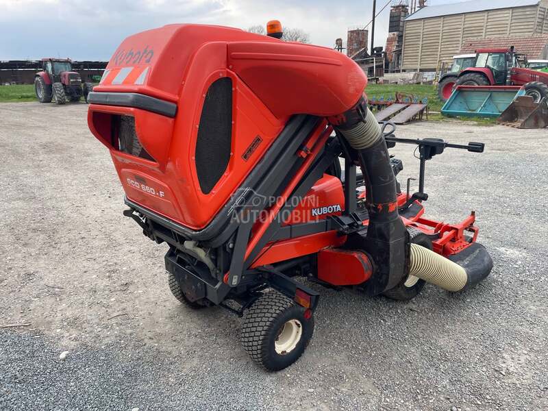 Kubota F2560 kosacica