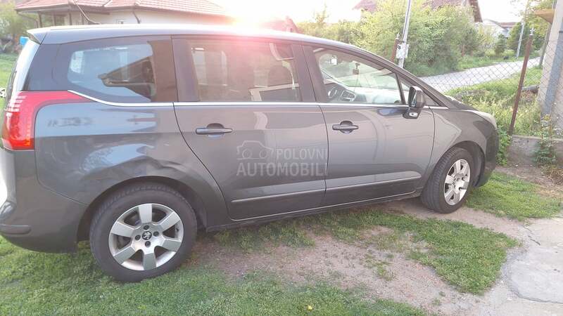 Peugeot 5008 1.6 HDI