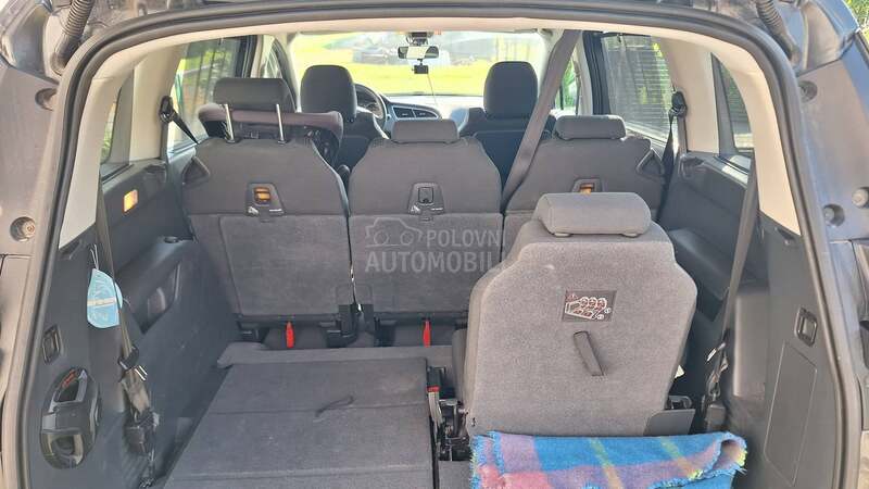 Peugeot 5008 1.6 HDI