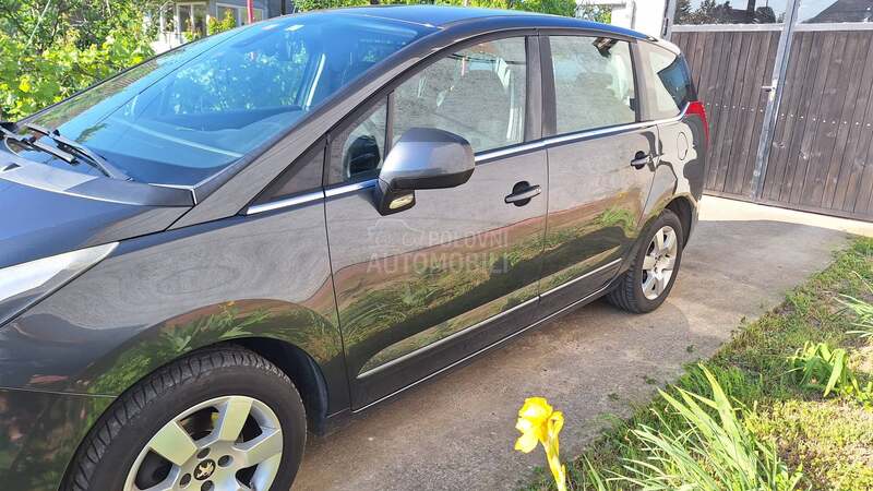 Peugeot 5008 1.6 HDI