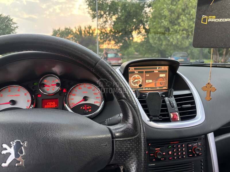 Peugeot 207 1.6