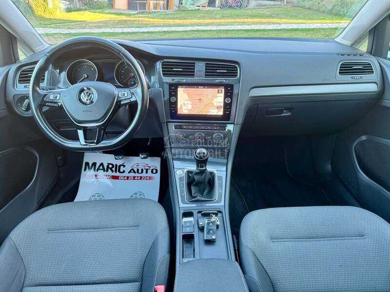 Volkswagen Golf 7 1.6TDI MATRIX  PAN
