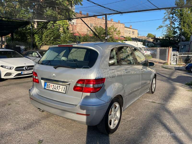 Mercedes Benz B 200 AUTO