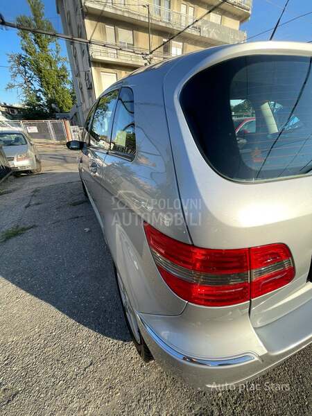 Mercedes Benz B 200 AUTO