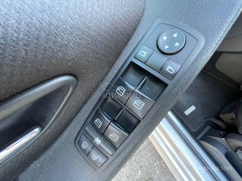 Mercedes Benz B 200 AUTO