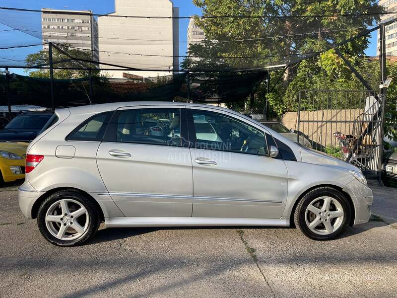 Mercedes Benz B 200 AUTO