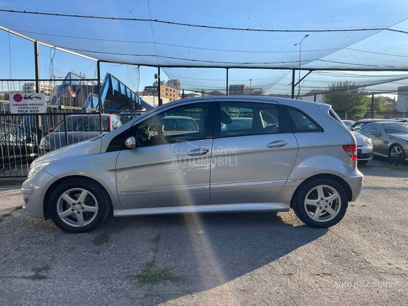 Mercedes Benz B 200 AUTO