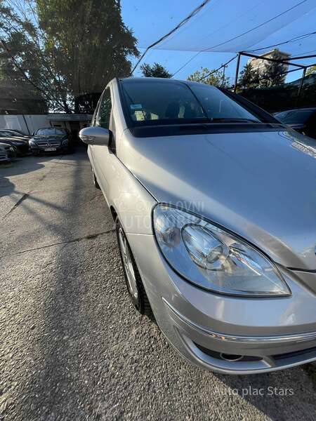 Mercedes Benz B 200 AUTO