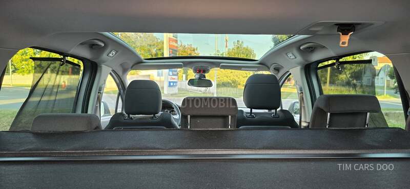Peugeot 5008 1.6 HDI HUD/NAV/PANO