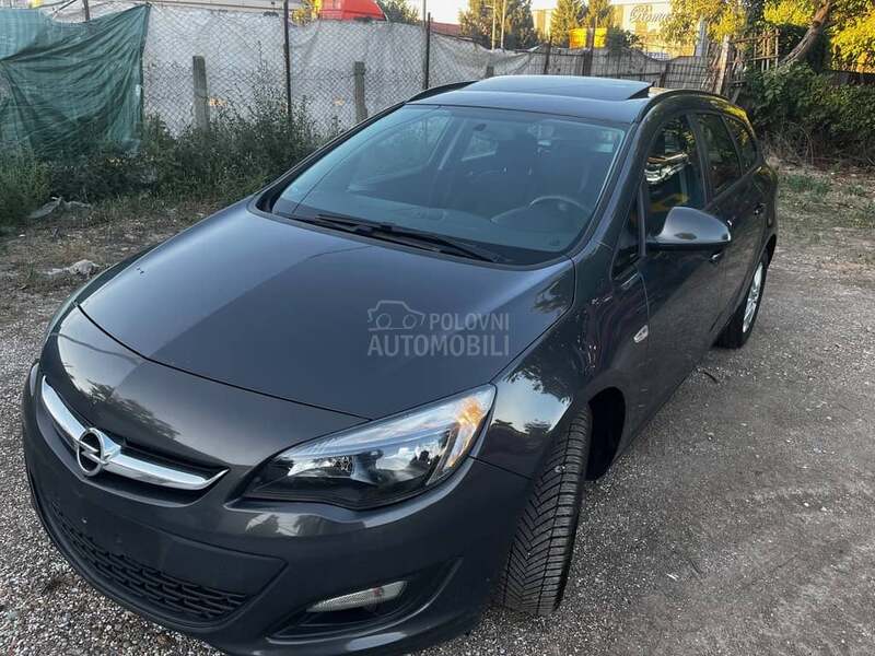 Opel Astra J Sports Tourer