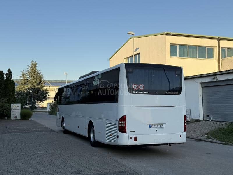 Mercedes Benz Intouro