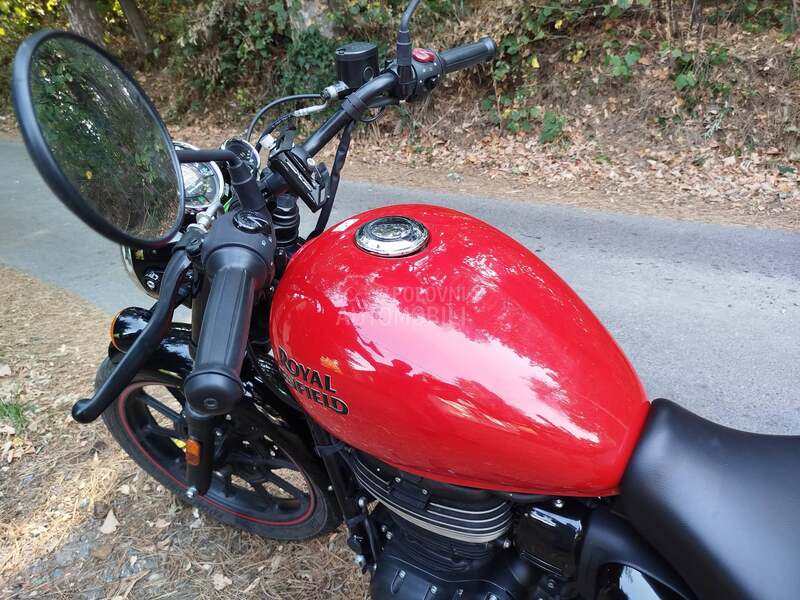 Royal Enfield Meteor 350 Stelar
