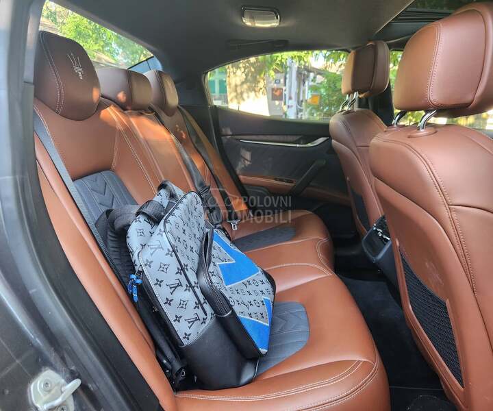 Maserati Ghibli SQ4